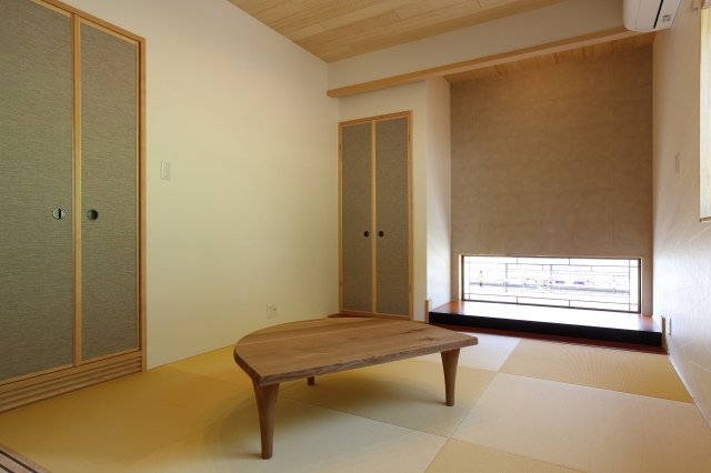 床の間　ステンドグラス　和室　和モダン　日本間　和モダンの和室　ヌック　DEN
